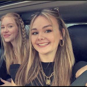 Meet your Posher, Anna leigh